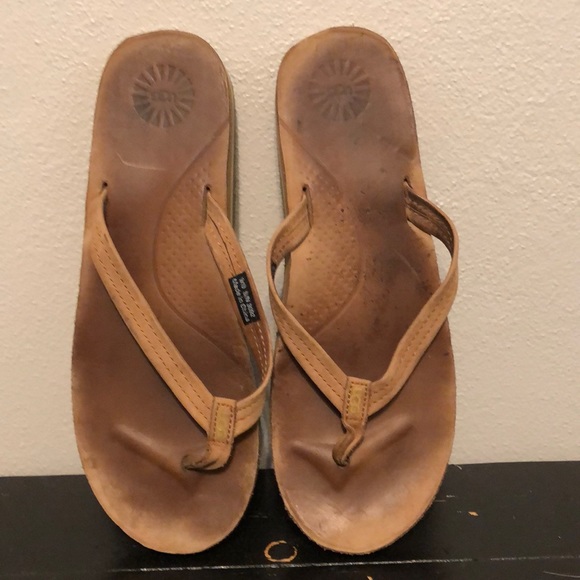 ugg kayla flip flops